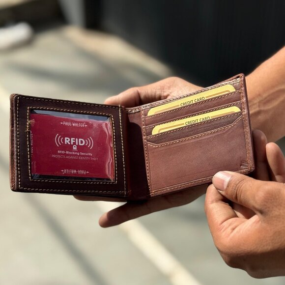 Men's Brown Wallet Hunter Leather Wallet with RFID Blocking - Picture 3 of 8
